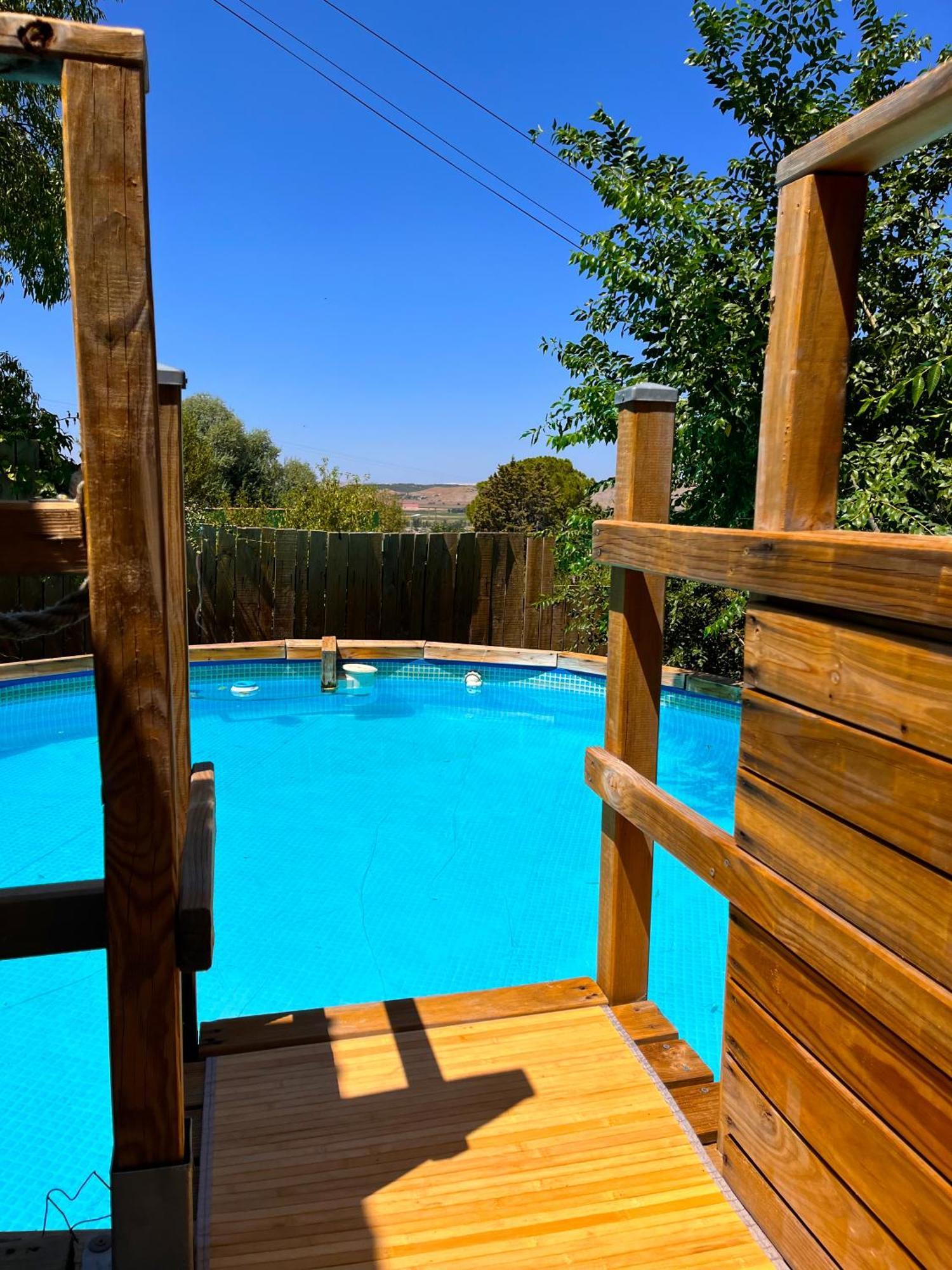 Fee4Me Cabin With Pool And Garden San Martin De La Vega Exterior photo